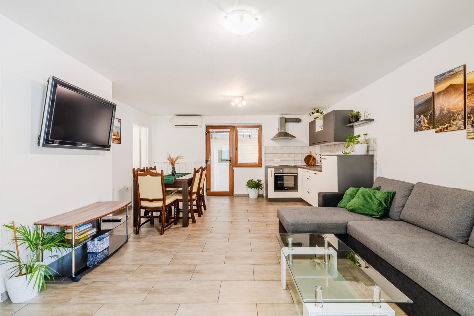 Apartmaji Mausi Bovec Eksteriør bilde